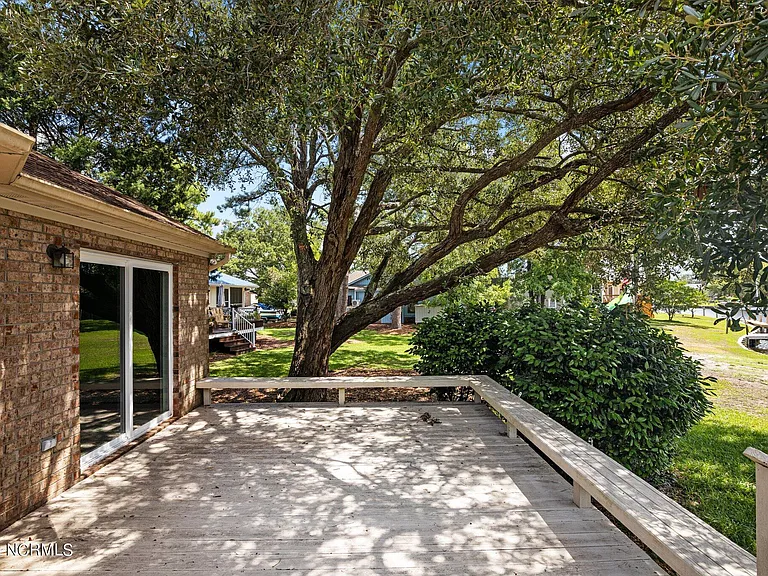 5722 Gondolier Dr — Photo 8