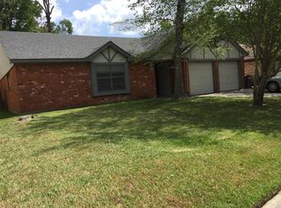 5811 Woodmancote Dr, Humble, TX 77346