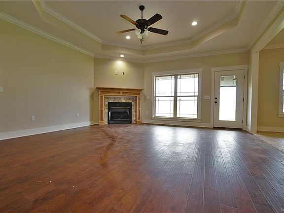 4th image of 123 Mosswood Dr