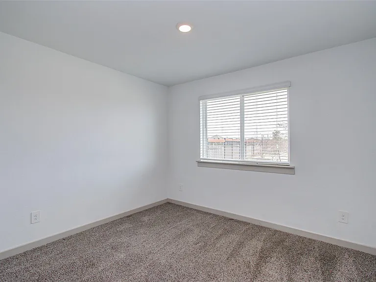 10602 Great Basin Dr — Photo 29