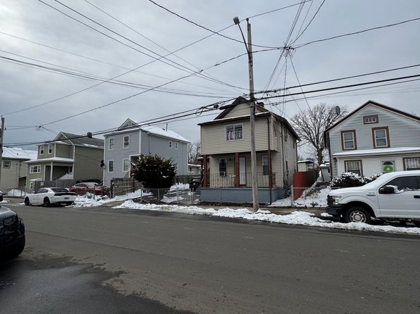 bridgeport-connecticut-57238145 picture