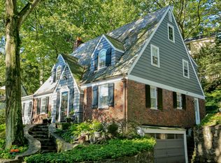 122 Aqueduct Dr, Scarsdale, NY 10583