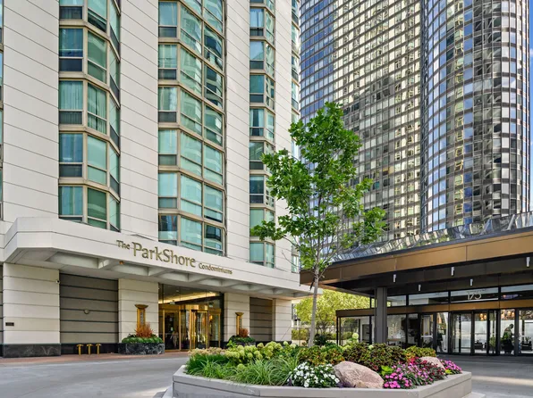 195 N Harbor Dr APT 2408, Chicago, IL 60601