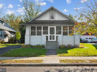 48 E Greenwood Ave, Oaklyn, NJ 08107