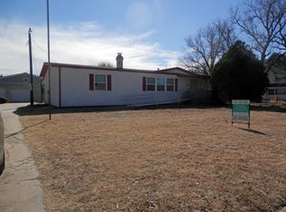 735 W New Hampshire St, Osborne, KS 67473