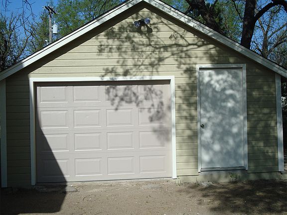 5th image of 322 S Oakdale Ave