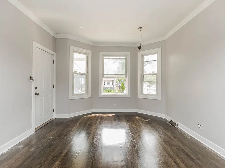 2200 N Kenneth Ave #1 — Photo 8