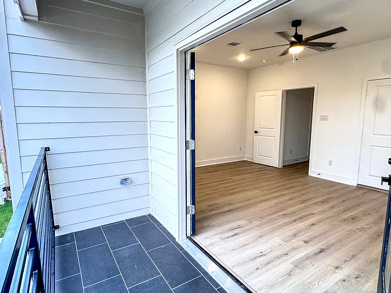 3606 Du Bois St — Photo 11