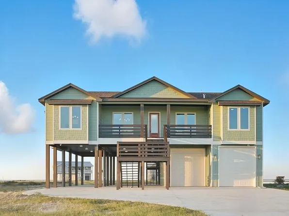 1511 Cape Velero Dr, Rockport, TX 78382