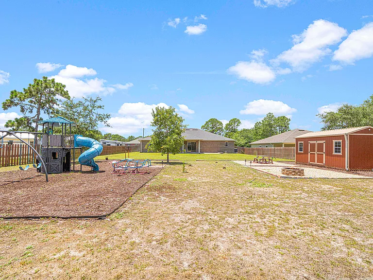 2132 Vizcaya Dr — Photo 34