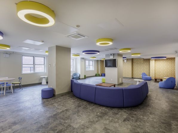 747 10th Ave APT 31L