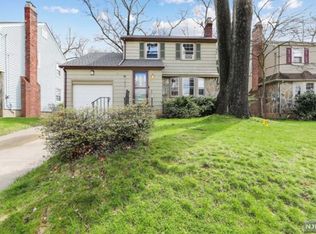 27 Fairway St, Bloomfield, NJ 07003