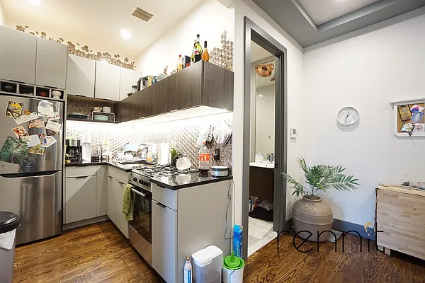 Rented by Rennit Inc. | media 17