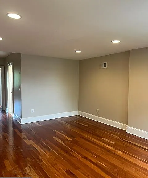411 E Lafayette Ave — Photo 29