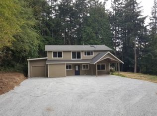 326 Forest Glen Ln, Camano Island, WA 98282