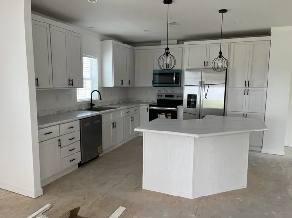 227 Endhoven St #1154, Ellenton, FL 34222