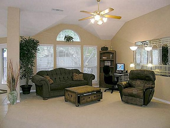 5th image of 627 Delores Dr