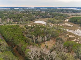 323 Brickyard Point Rd N, Beaufort, SC 29907