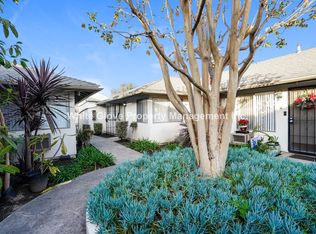 1425 E Chapman Ave APT D, Fullerton, CA 92831