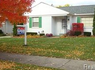 1332 Lyons Ave, Royal Oak, MI 48073