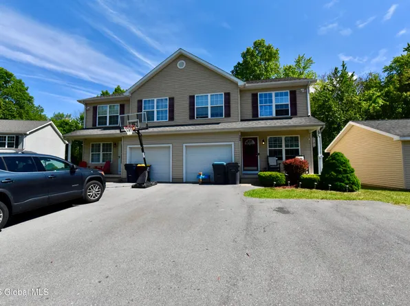 15 Fellows Road, Halfmoon, NY 12065