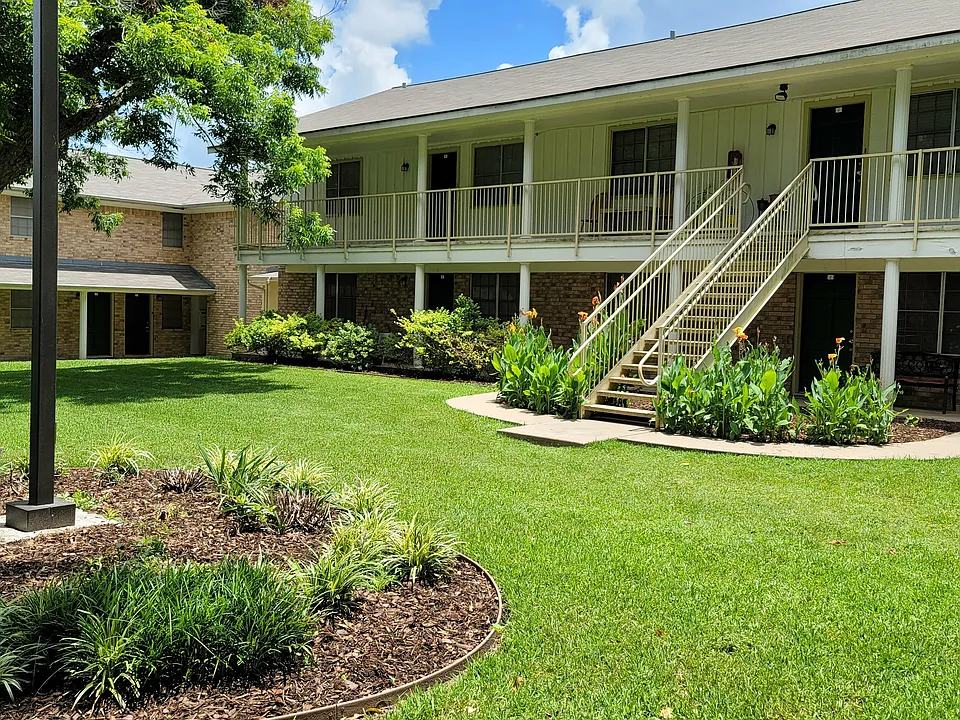 Brenham Park Apartments