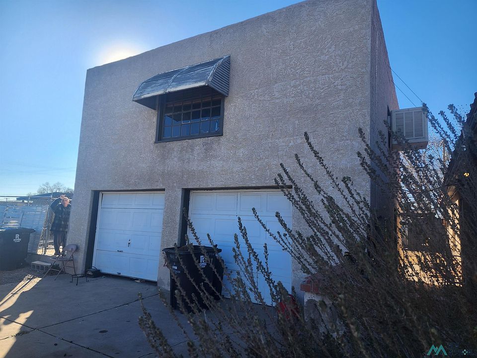 2nd image of 410 N Atkinson Ave