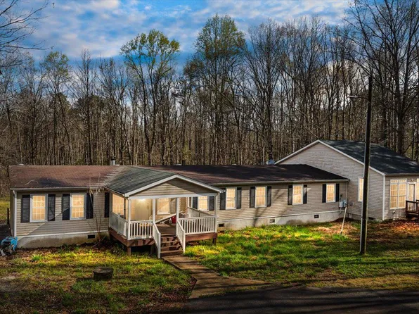 8709 Humphries Dr, Partlow, VA 22534