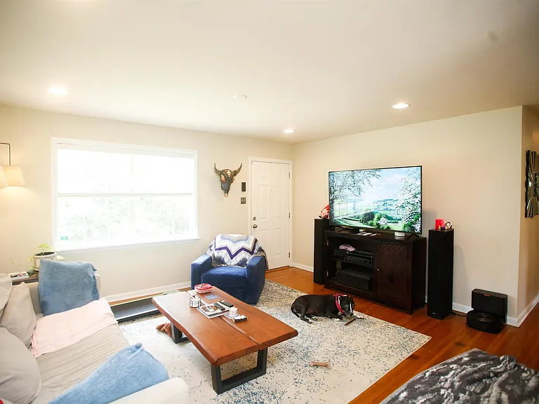 7220 Amherst Dr — Photo 3