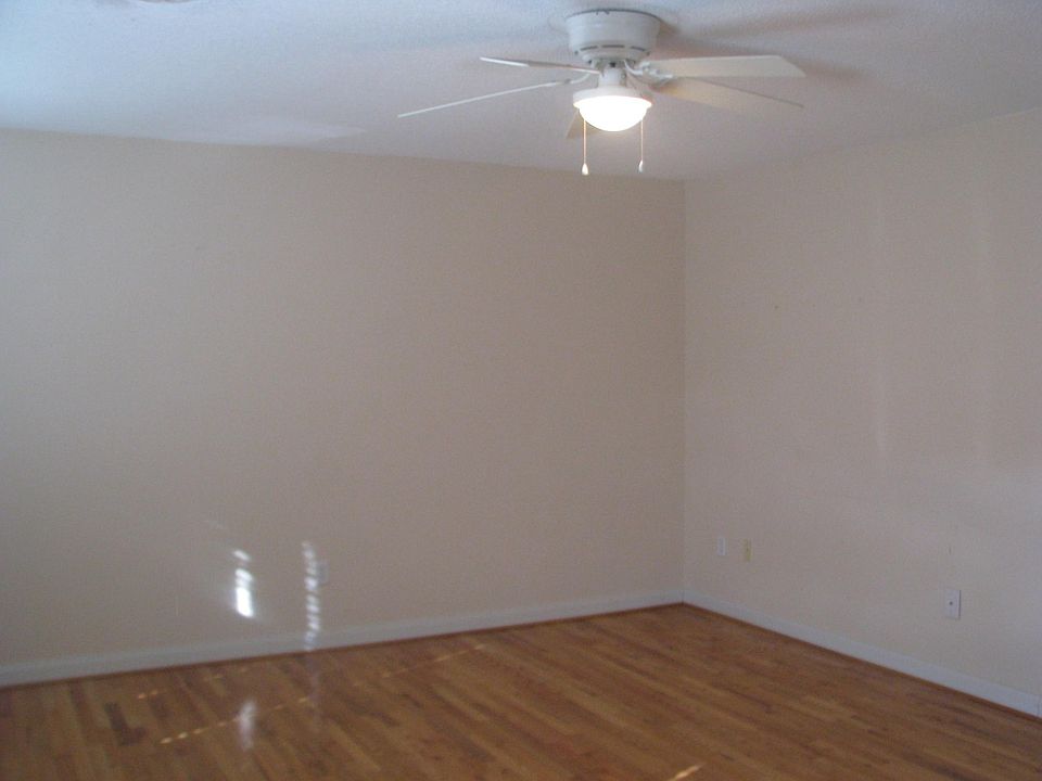 2nd image of 314 Edmond Dr