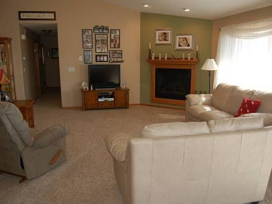 1st image of 127 Charlotte Dr