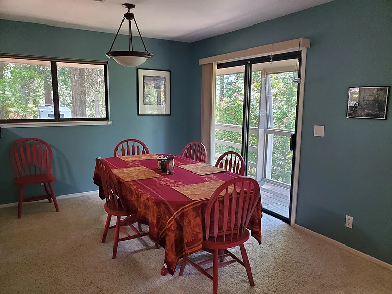 12087 Sunny Slope Dr — Photo 2