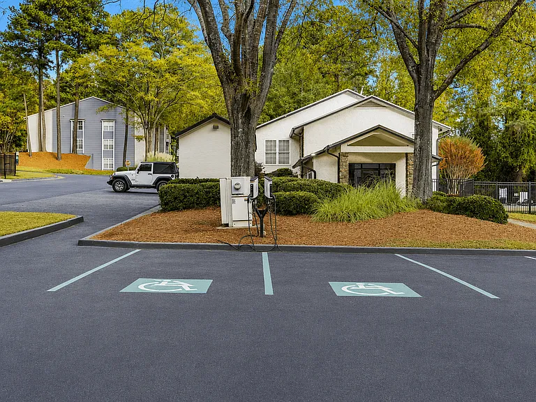 Veridian at Sandy Springs — Photo 37