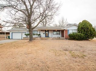 1202 N Pinecrest Ave, Wichita, KS 67208