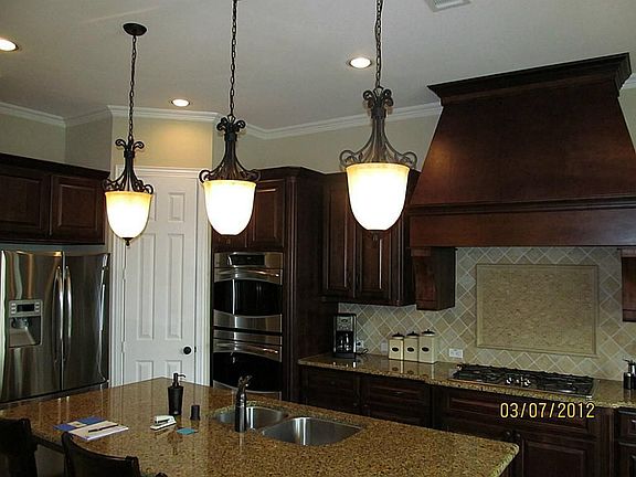 2nd image of 403 Somerset Dr