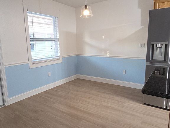 4th image of 927 Gulf Blvd APT 50