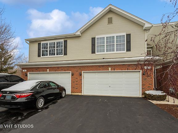 2nd image of 11 Black Oak Ct #11