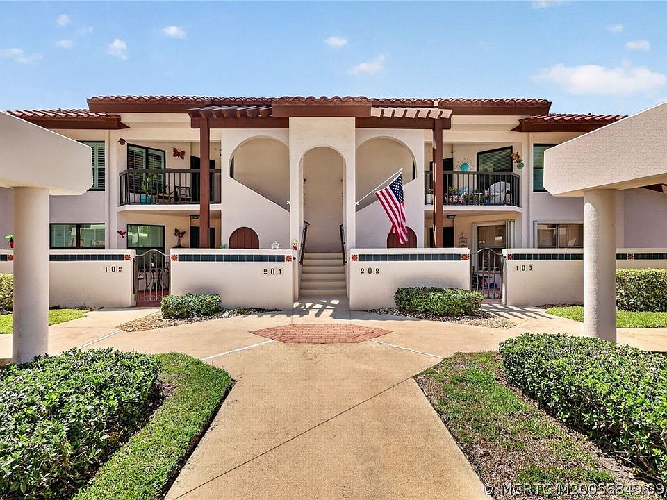 1st image of 6011 SE Martinique Dr APT 201