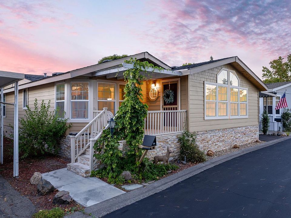 1st image of 164 Larkspur Drive