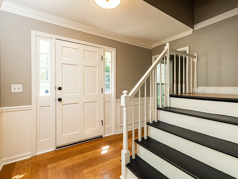 2124 Rockland Ct — Photo 12