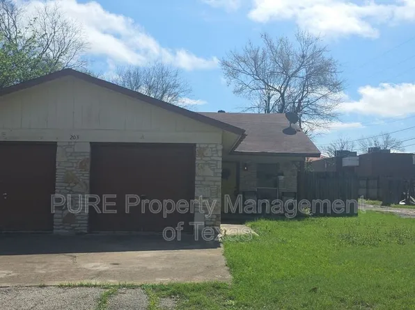 203 N 2nd St APT A, Pflugerville, TX 78660
