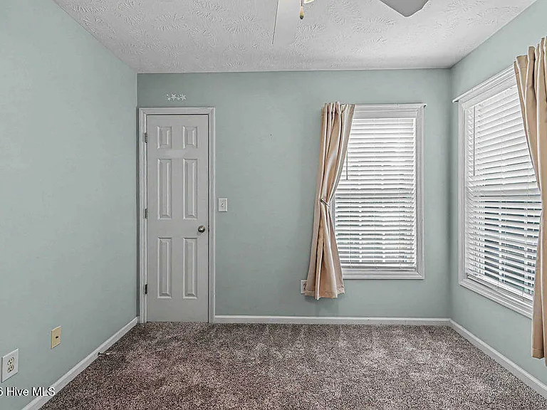 301 Old Dam Rd — Photo 35