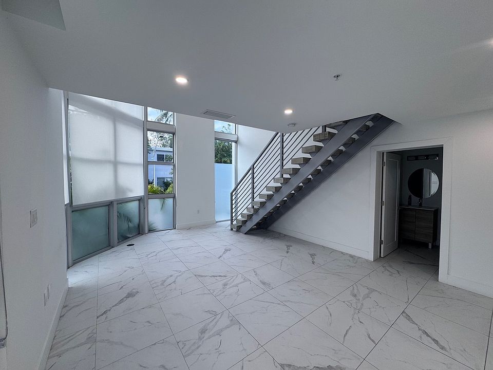 1st image of 7645 Carlyle Ave #A