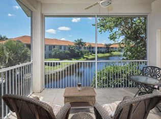 970 Egrets Run APT 201, Naples, FL 34108