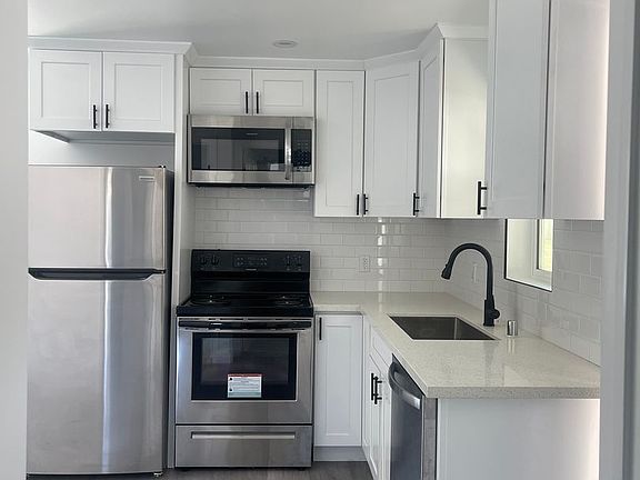 5th image of 3920 Santa Rosalia Dr #4110
