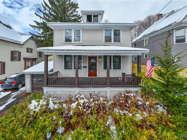 34 Arthur St, Little Falls, NY 13365