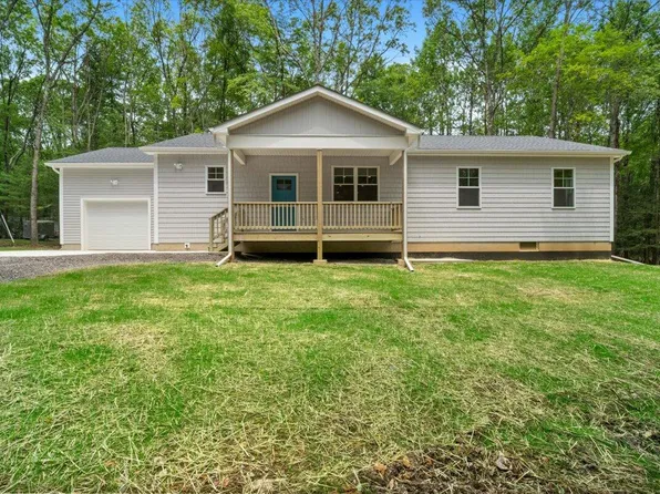 156 Crabapple Ln, Kunkletown, PA 18058