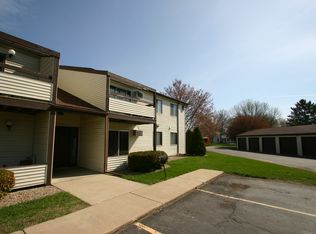 2220 Valleyhigh Dr NW #E101, Rochester, MN 55901