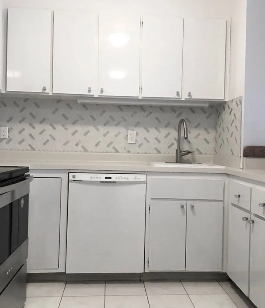 Recent Rent Decrease on this Gorgeous One Bedroom One bath Condo In Fremont! — Photo 4