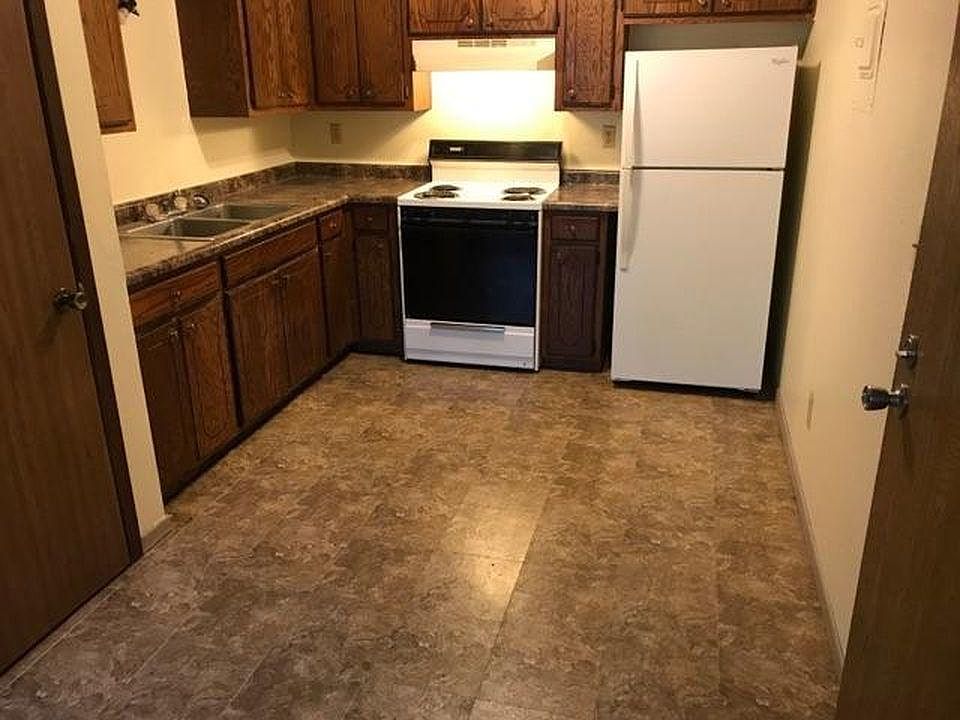 2nd image of 606 11th St S APT 7
